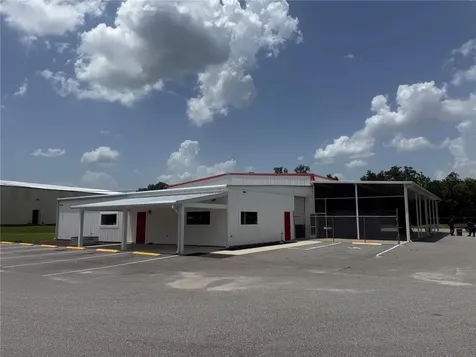 3200 NE 37th Place Wildwood FL 34785