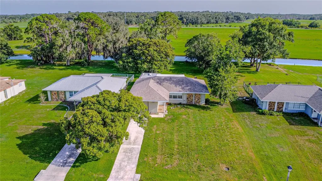 7208 Honeysuckle Drive Sebring FL 33876
