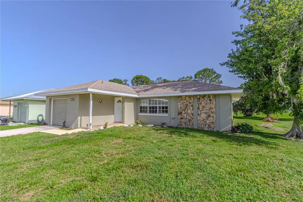 7208 Honeysuckle Drive Sebring FL 33876