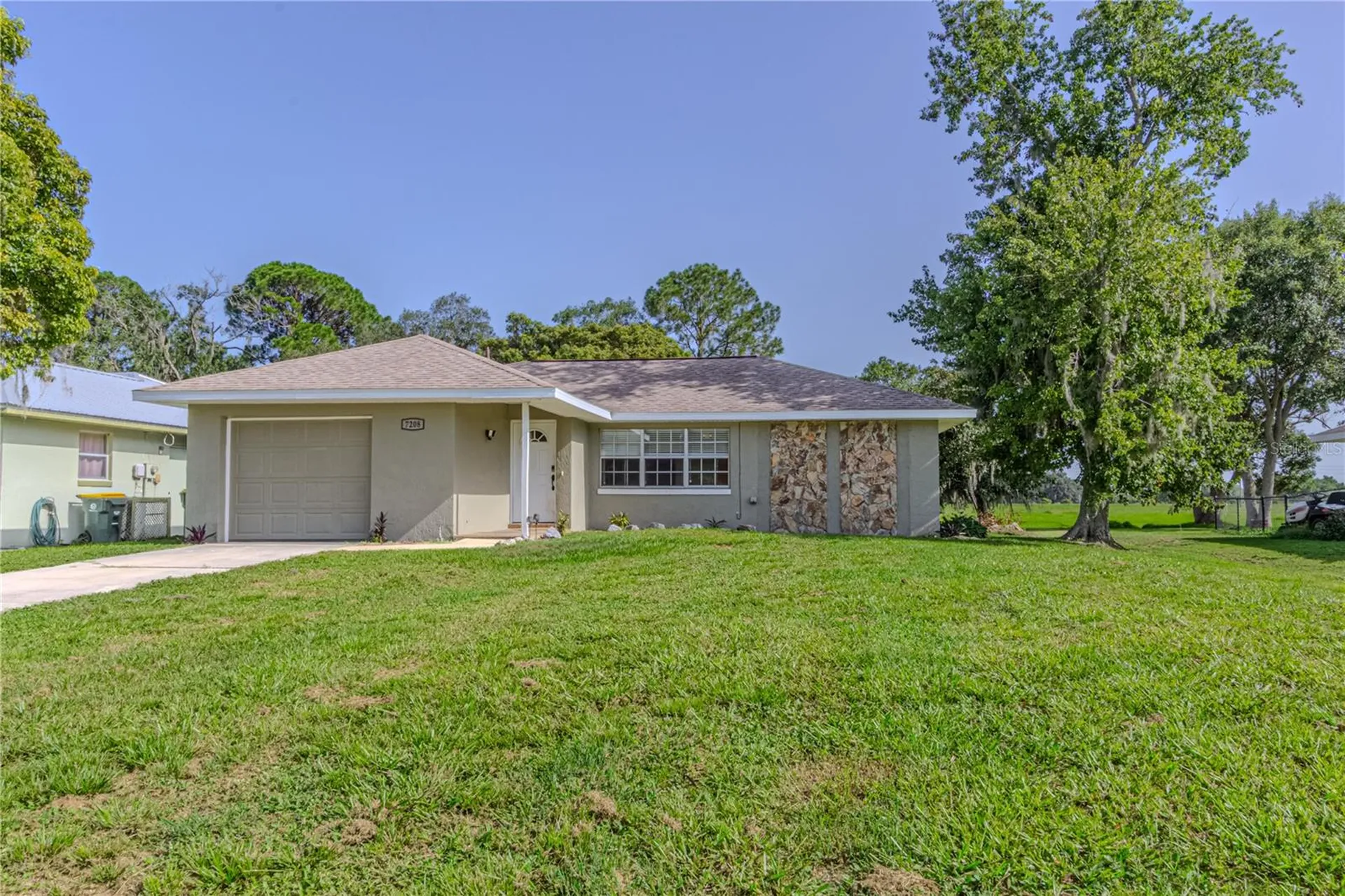 7208 Honeysuckle Drive Sebring FL 33876