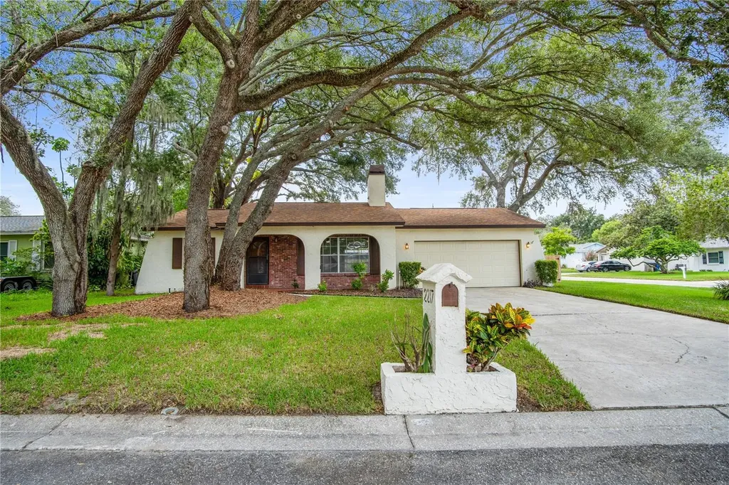 2217 Boxwood Way Brandon FL 33511