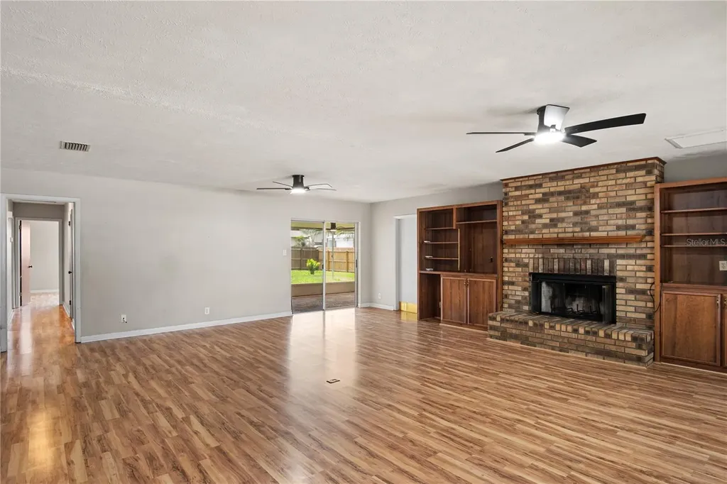 2217 Boxwood Way Brandon FL 33511