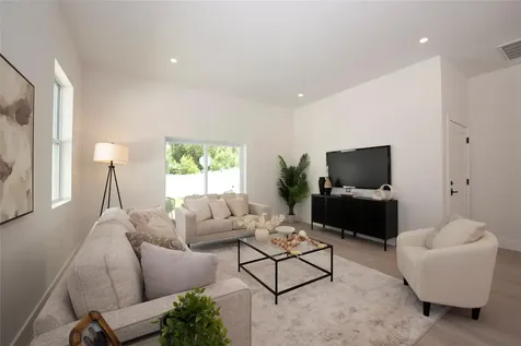 5346 2nd Avenue S St Petersburg FL 33707