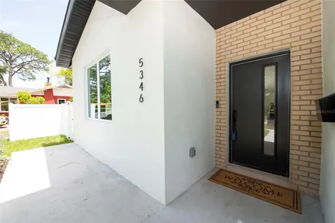 5346 2nd Avenue S St Petersburg FL 33707