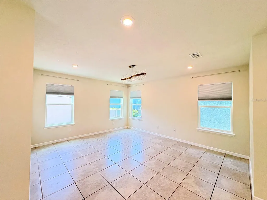 2012 Cross Prairie Parkway Kissimmee FL 34744