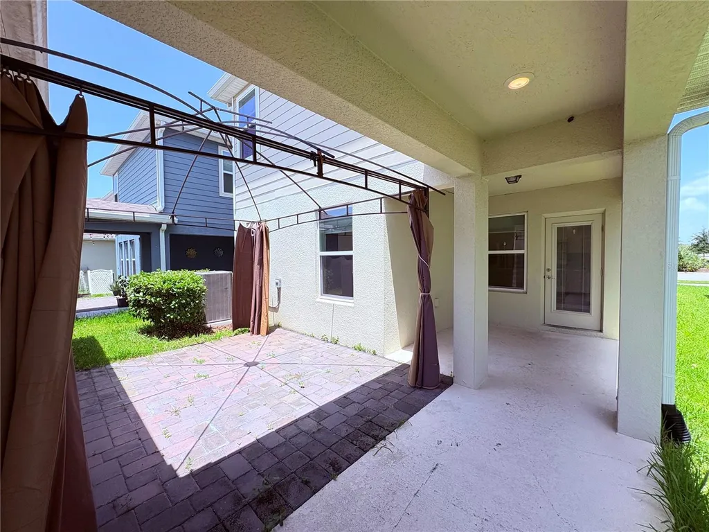 2012 Cross Prairie Parkway Kissimmee FL 34744