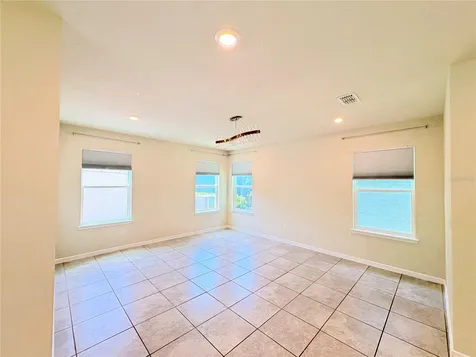 2012 Cross Prairie Parkway Kissimmee FL 34744