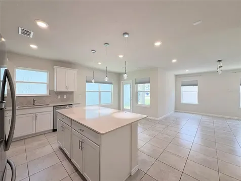 2012 Cross Prairie Parkway Kissimmee FL 34744
