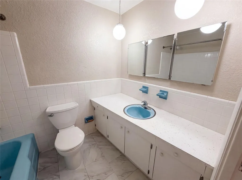 1666 Palace Drive Clearwater FL 33756