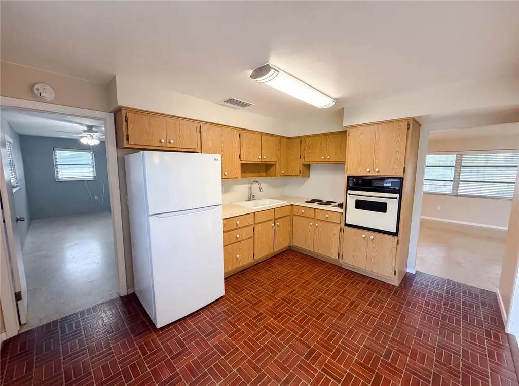 1666 Palace Drive Clearwater FL 33756