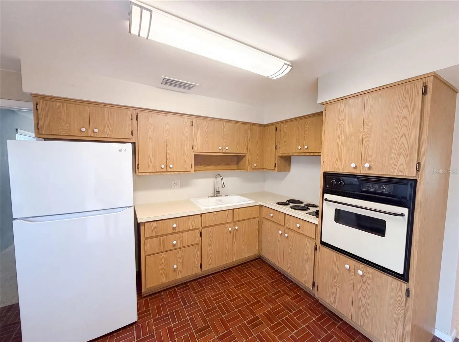 1666 Palace Drive Clearwater FL 33756