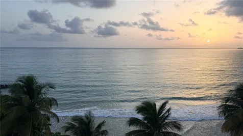 3409 Ave. Isla Verde Carolina PR 00979