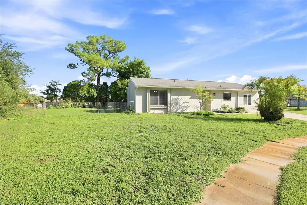 5799 Fran Court North Port FL 34287