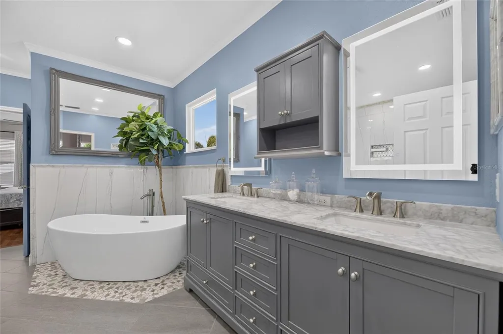 5216 Point Harbor Lane Apollo Beach FL 33572