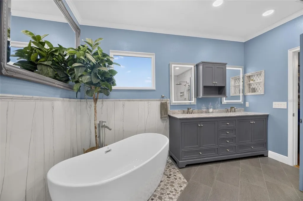 5216 Point Harbor Lane Apollo Beach FL 33572