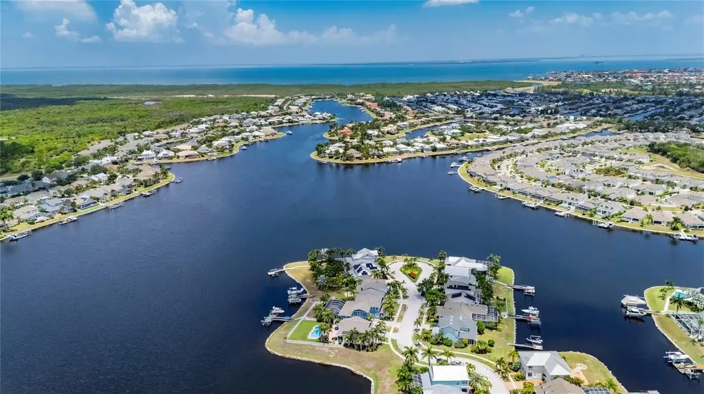 5216 Point Harbor Lane Apollo Beach FL 33572
