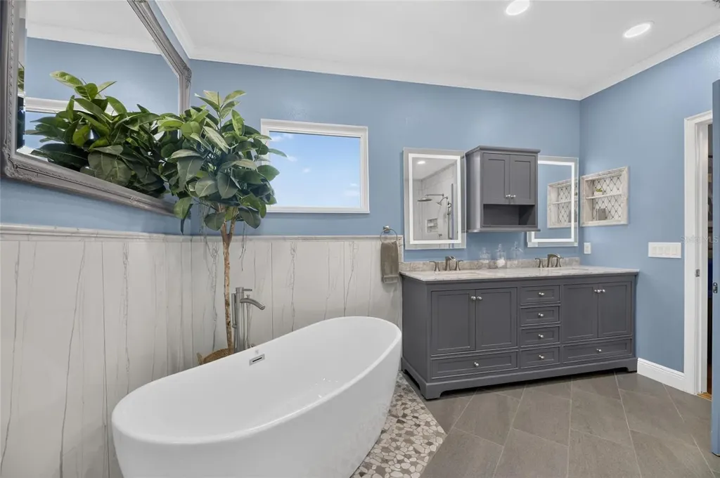 5216 Point Harbor Lane Apollo Beach FL 33572