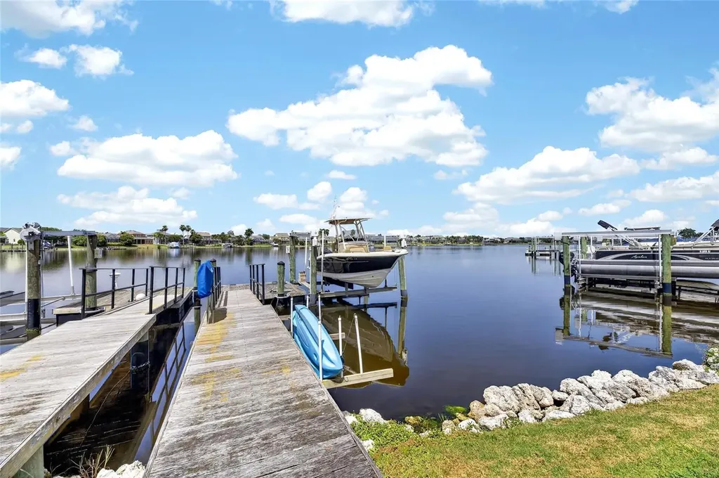 5216 Point Harbor Lane Apollo Beach FL 33572
