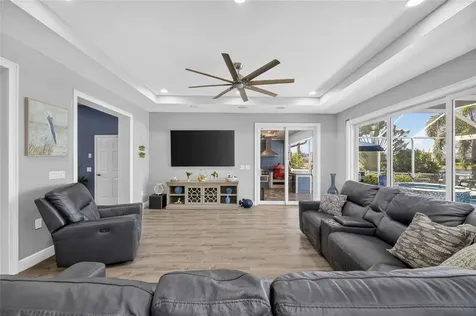 5216 Point Harbor Lane Apollo Beach FL 33572