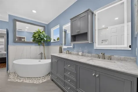 5216 Point Harbor Lane Apollo Beach FL 33572