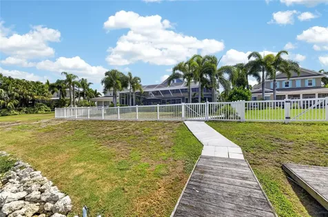 5216 Point Harbor Lane Apollo Beach FL 33572