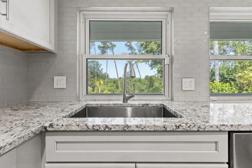 967 Pine Hill Road Palm Harbor FL 34683