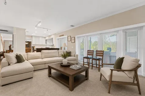 967 Pine Hill Road Palm Harbor FL 34683