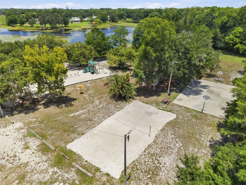 16909 Rolling Rock Drive Tampa FL 33618