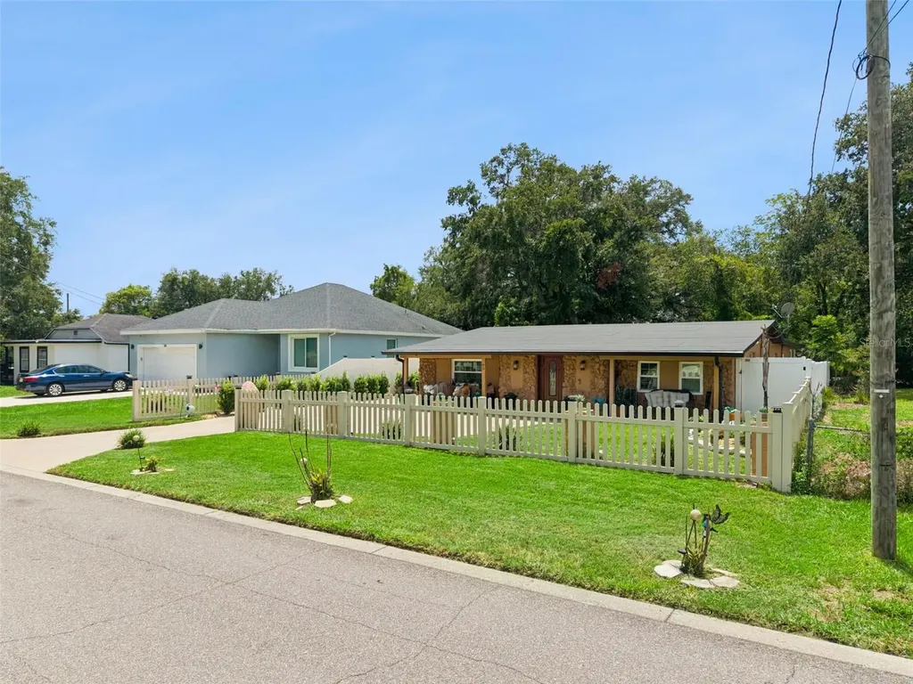 90 N Goldwyn Avenue Orlando FL 32805