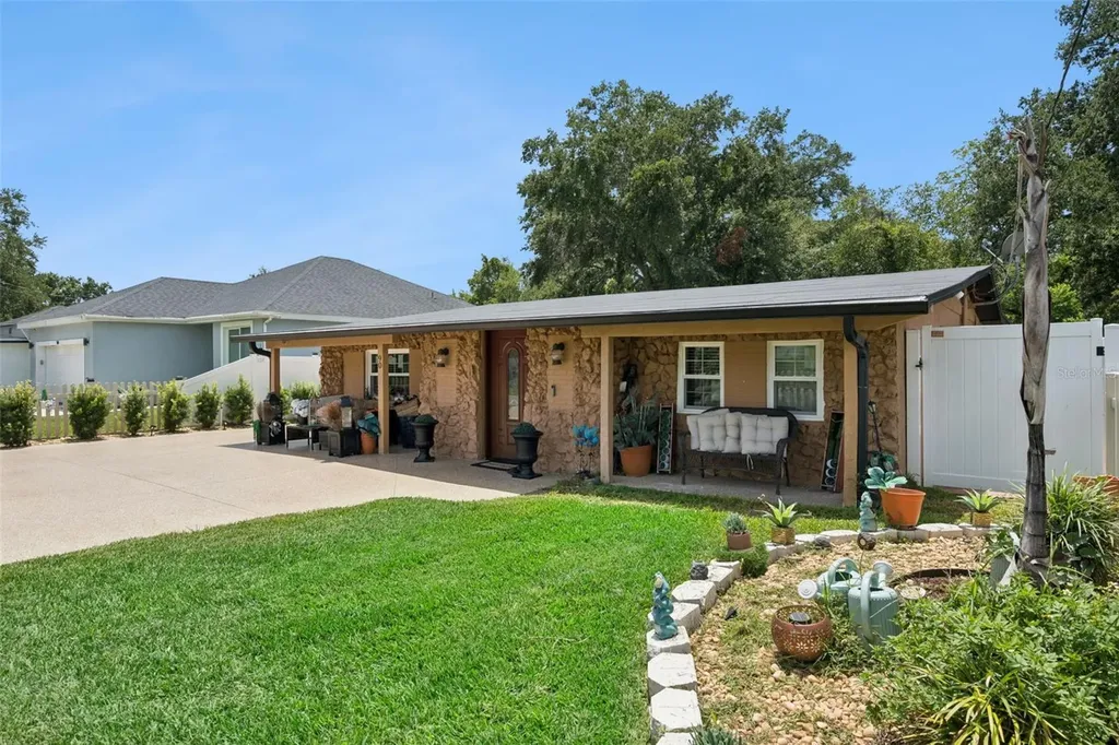 90 N Goldwyn Avenue Orlando FL 32805