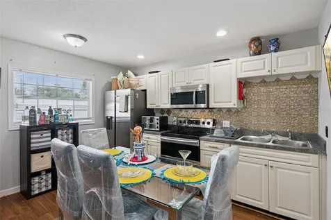 90 N Goldwyn Avenue Orlando FL 32805