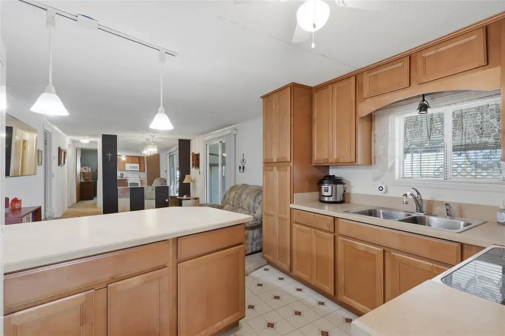 5417 Amanda Street Zephyrhills FL 33542
