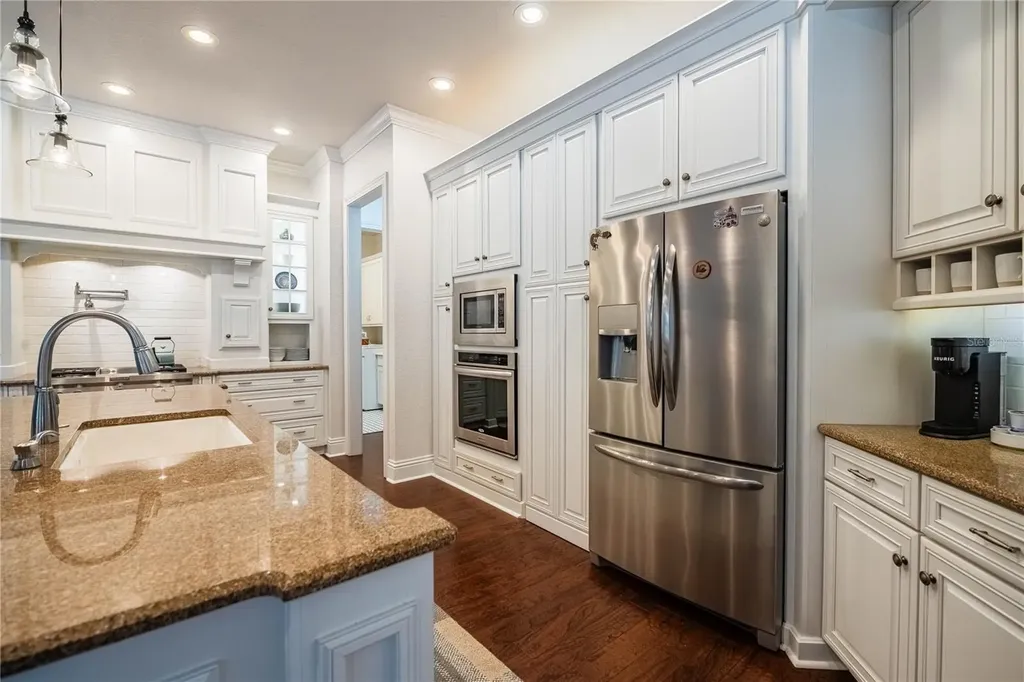 6768 Crescent Woods Circle Lakeland FL 33813