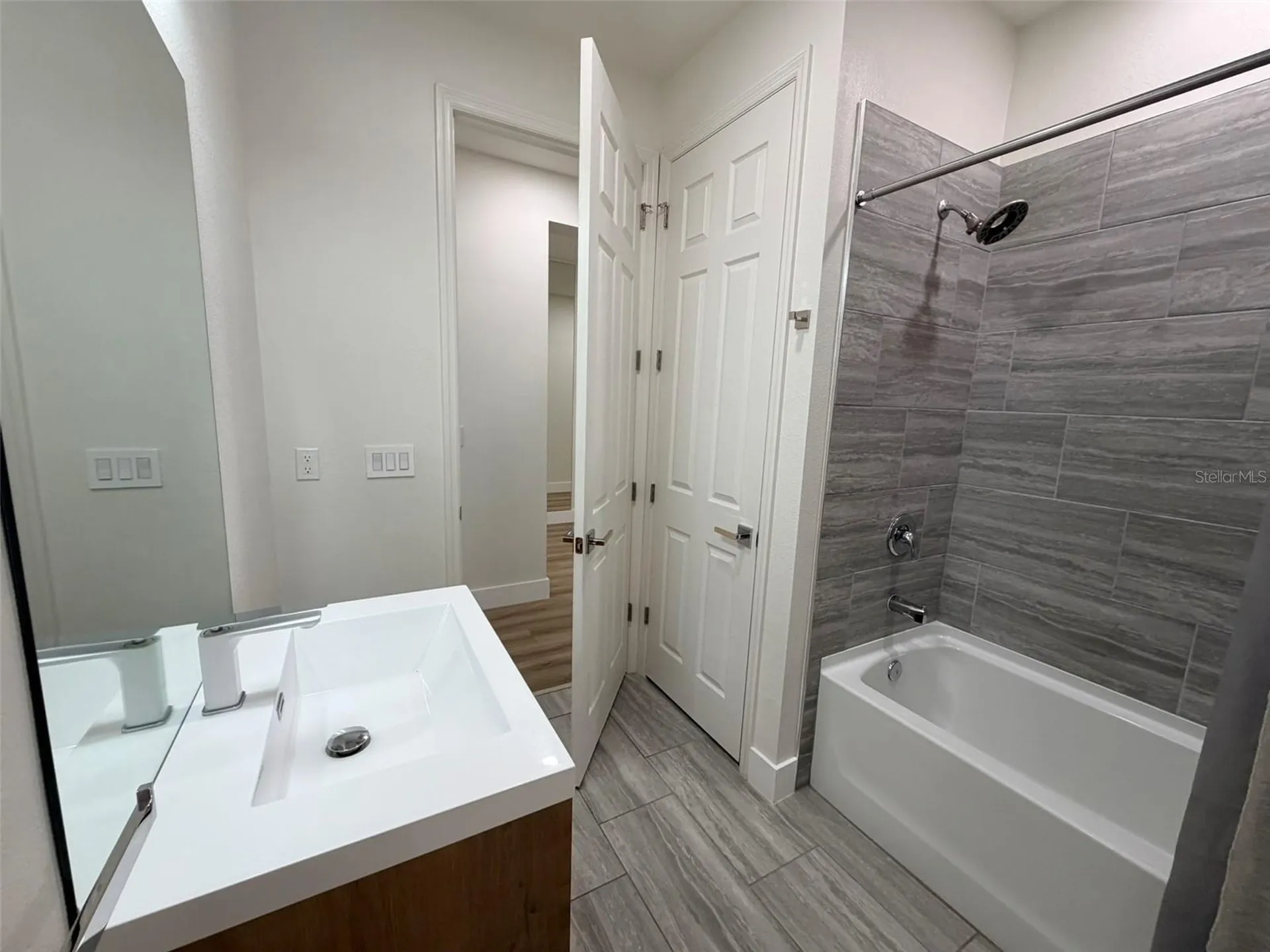 3467 74th Avenue Circle E Sarasota FL 34243