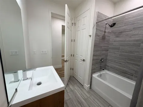 3467 74th Avenue Circle E Sarasota FL 34243