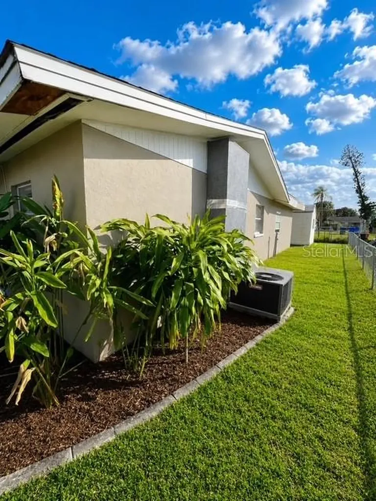 3756 Edison Avenue Fort Myers FL 33916