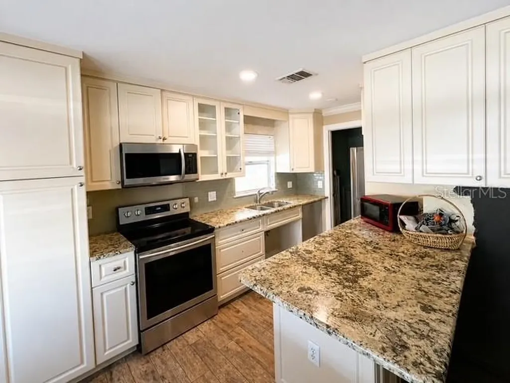 3756 Edison Avenue Fort Myers FL 33916
