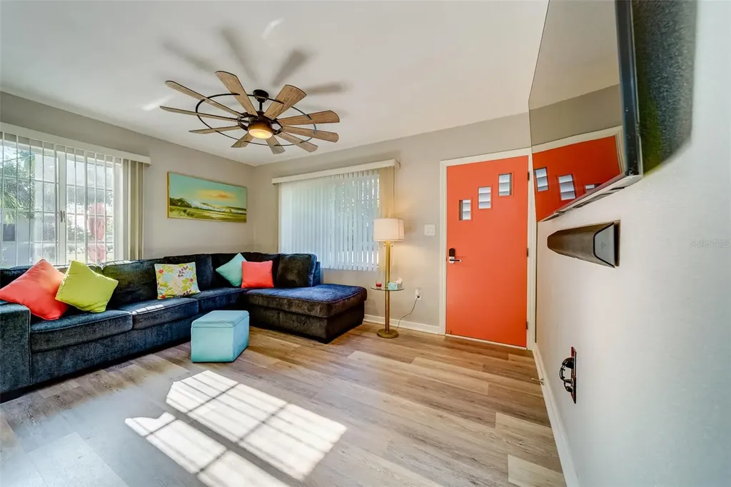 10802 Mohawk Road St Petersburg FL 33708