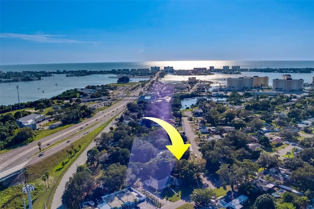 10802 Mohawk Road St Petersburg FL 33708