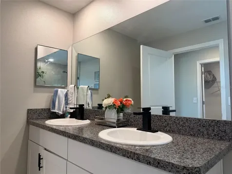 4503 Globe Thistle Drive Tampa FL 33619