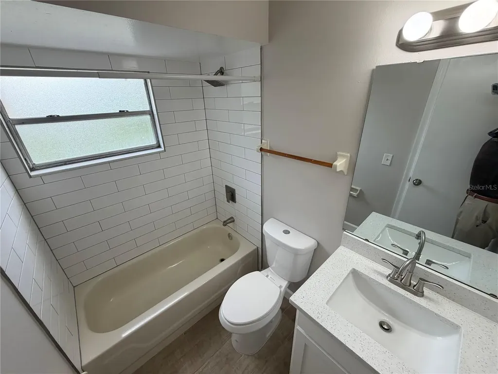 4160 Pershing Pointe Place Orlando FL 32822