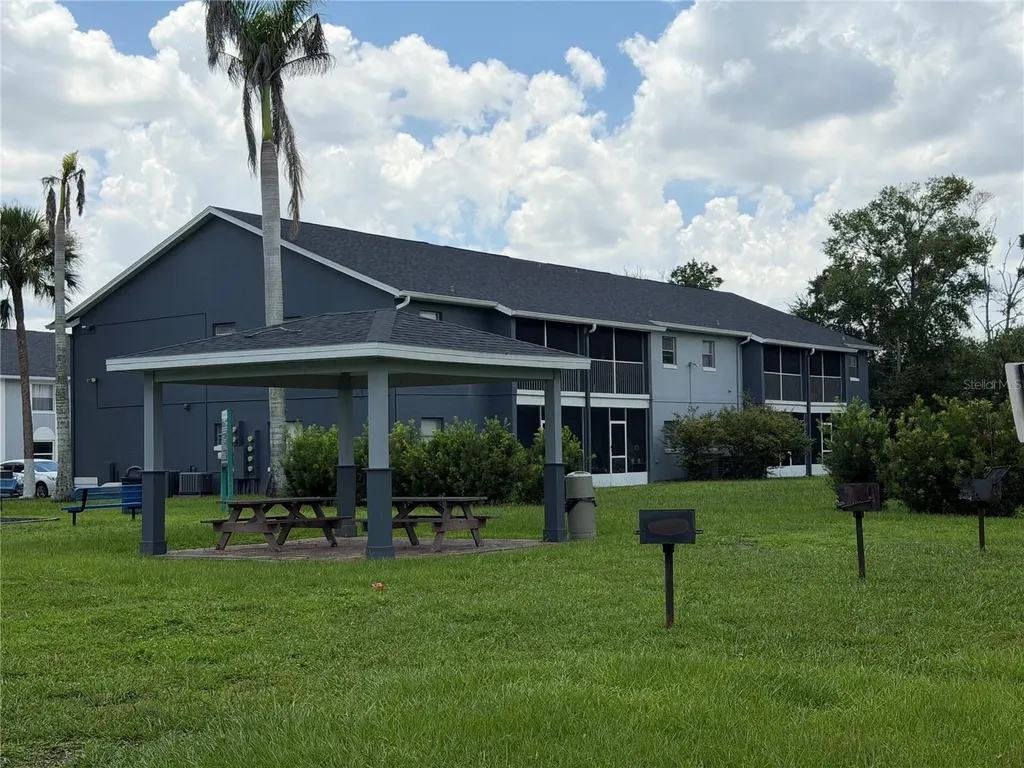 4160 Pershing Pointe Place Orlando FL 32822