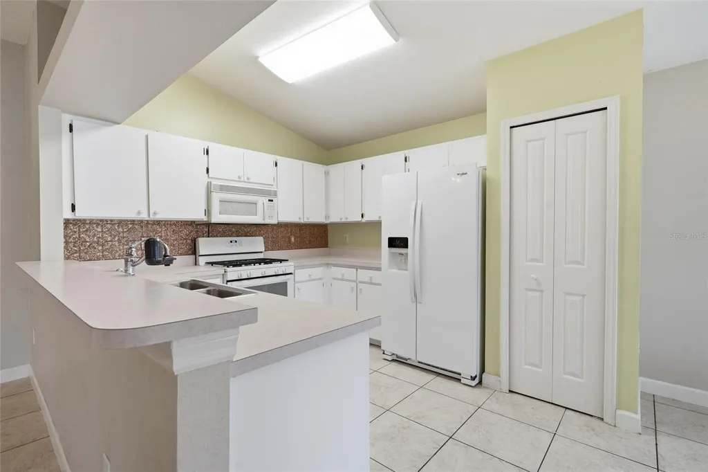 29417 Crossland Drive Wesley Chapel FL 33543