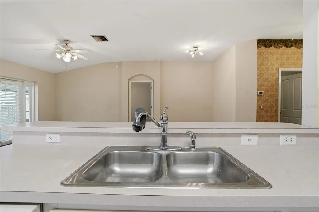 29417 Crossland Drive Wesley Chapel FL 33543