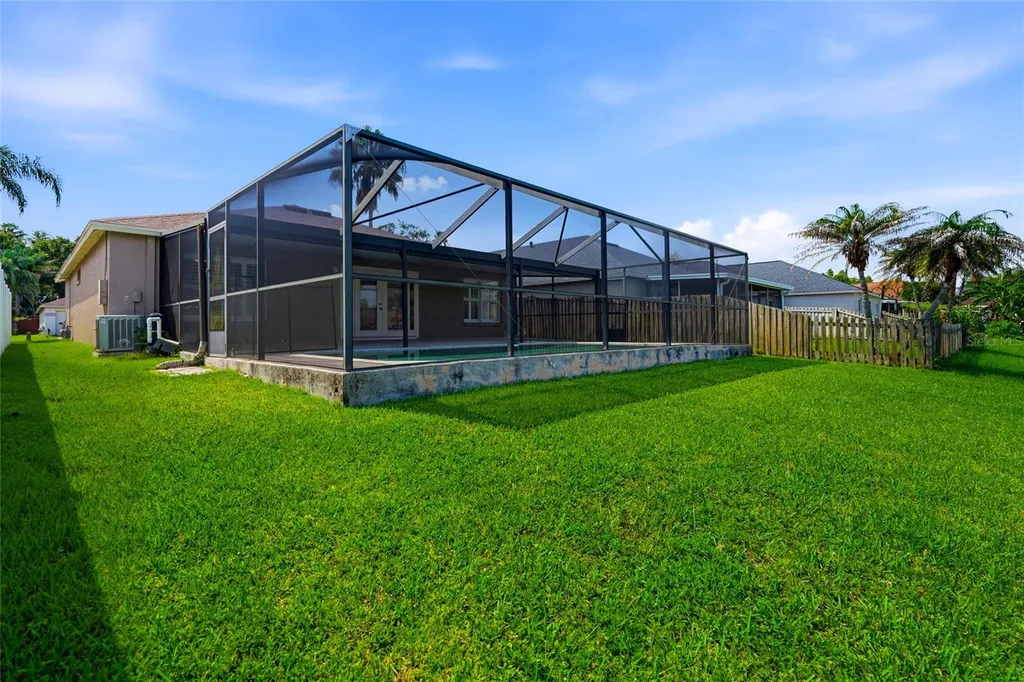 29417 Crossland Drive Wesley Chapel FL 33543