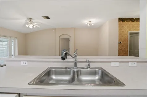 29417 Crossland Drive Wesley Chapel FL 33543