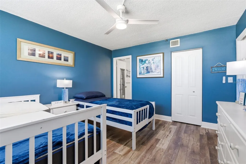 15462 Gulf Boulevard St Petersburg FL 33708