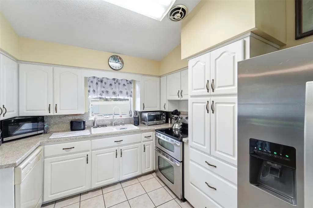 123 E Lake Mary Drive Orlando FL 32839