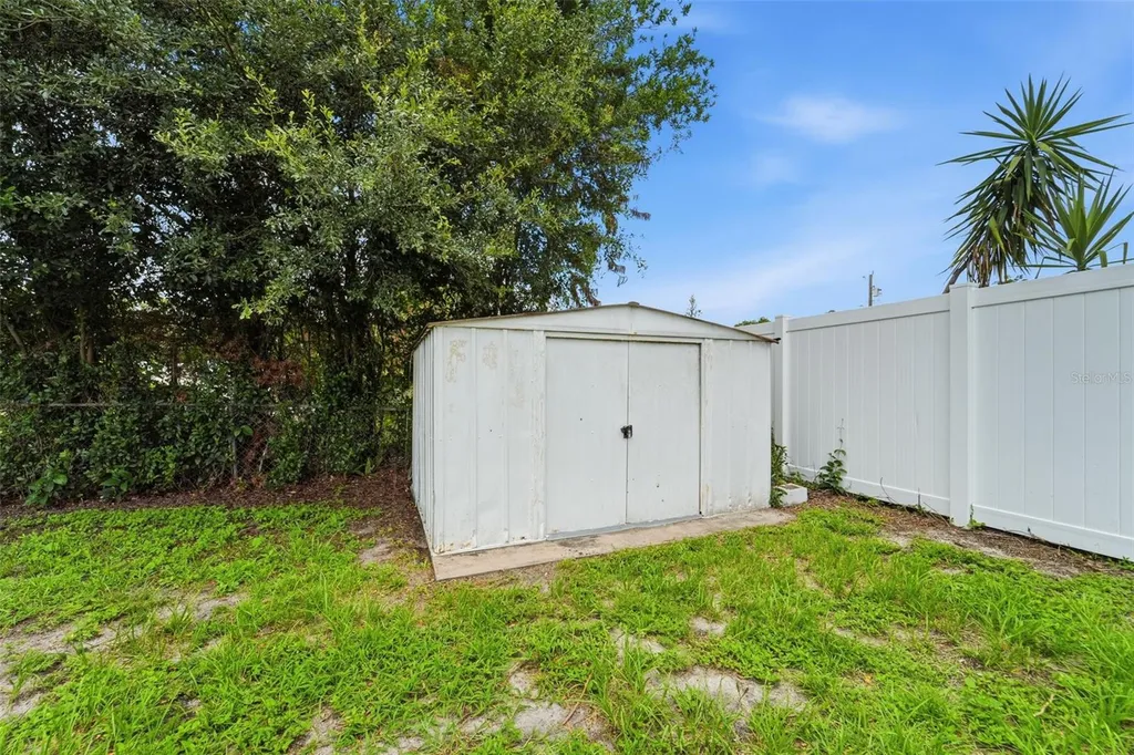 123 E Lake Mary Drive Orlando FL 32839