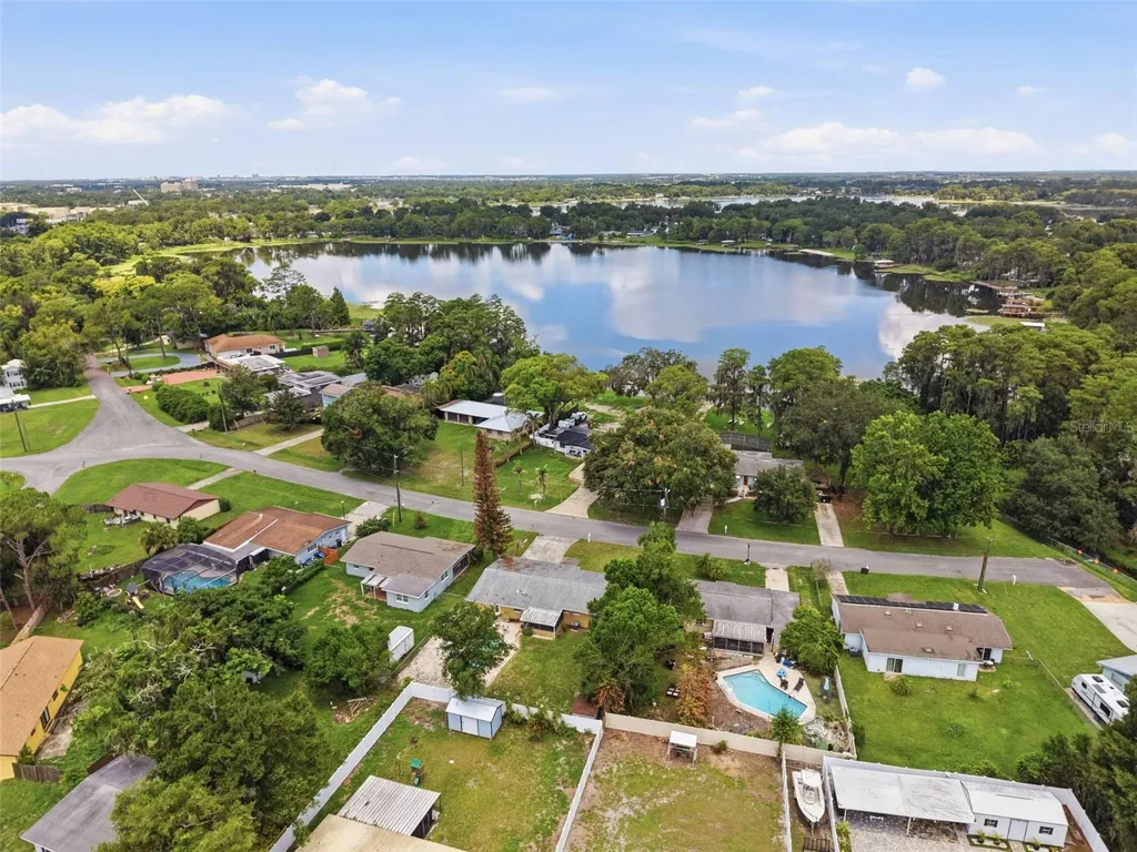 123 E Lake Mary Drive Orlando FL 32839